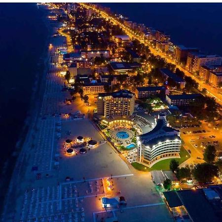 Mamaia Central Apartments Екстер'єр фото