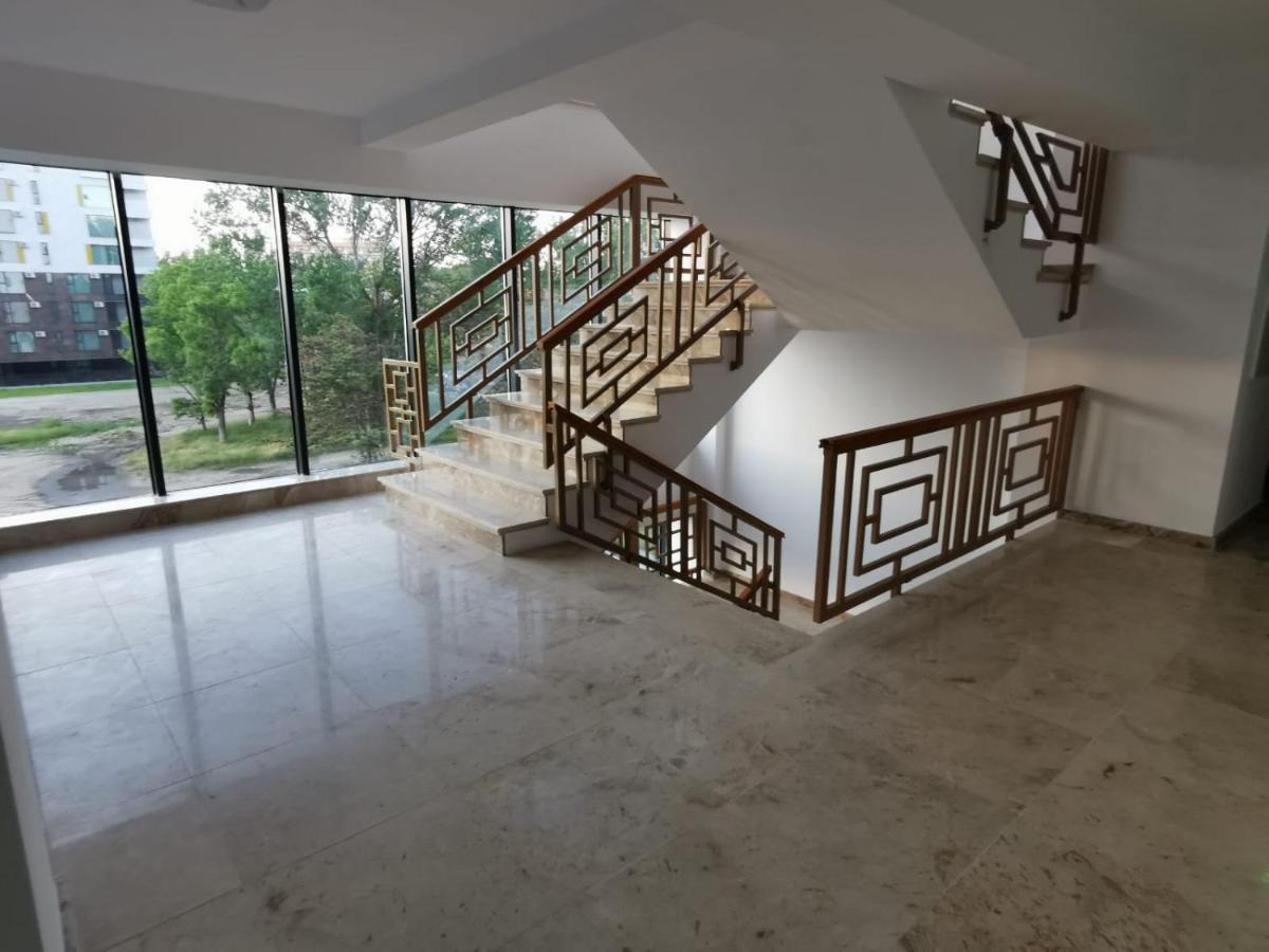 Mamaia Central Apartments Екстер'єр фото